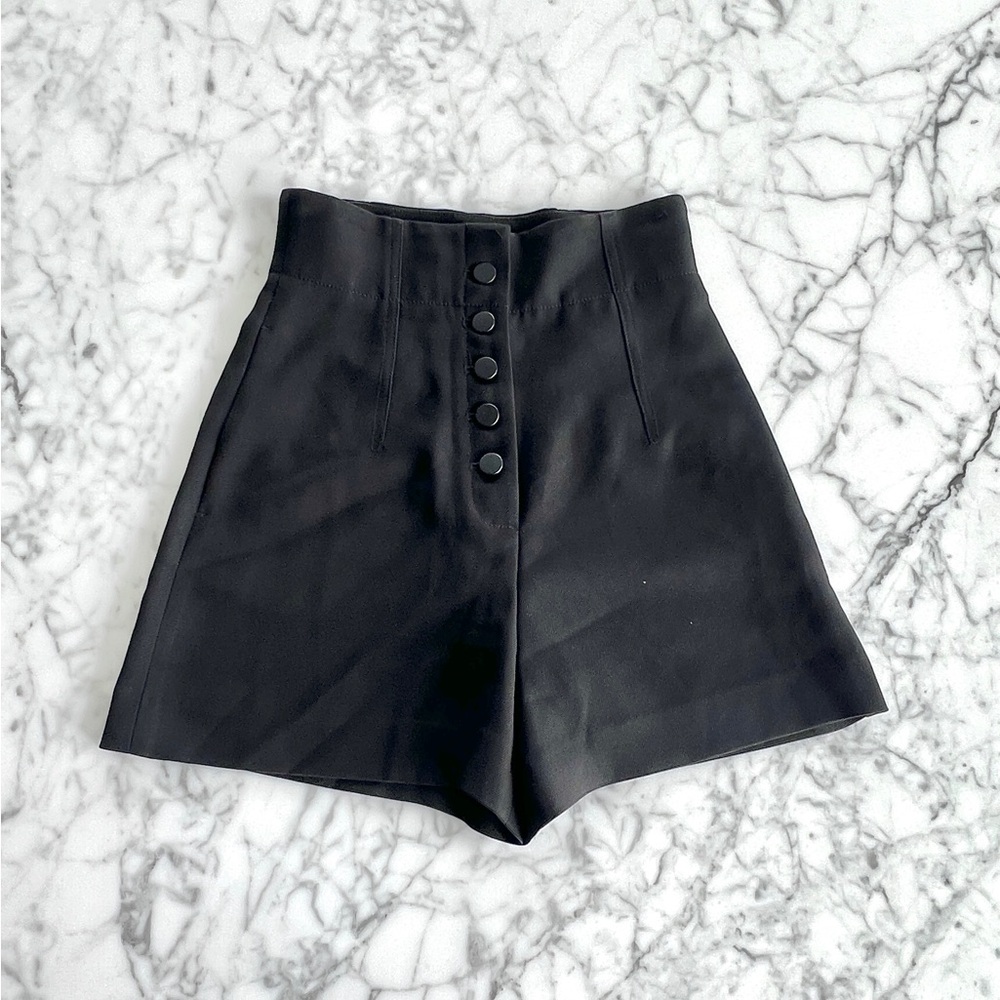 BNWOT Aritzia Wilfred le fou Black High Rise Button Up Shorts Size 0